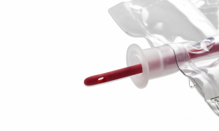 Bard-Touchless-Female-Red-Rubber-Catheter-Kit_Tip
